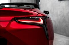 Lexus LC 500 Cabrio, Performance, Touring