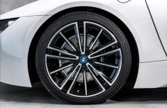 BMW i8 Roadster, Laser, HUD, H&K, CZ