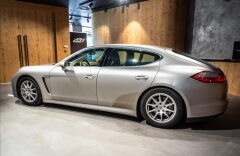 Porsche Panamera Panamera 4S, sport chrono paket, ventilace, PDLS
