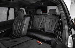 BMW X7 M50i xDrive, laser, pano Sky, 23"kola, TV, fólie