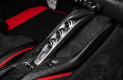 Ferrari 812 6,5 GTS V12, lift, karbon, 360°, Alcantara/karbon