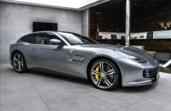 Ferrari GTC4 Lusso V12, PANORAMA, VENTILACE, JBL, 360°