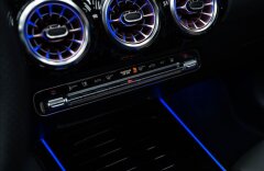 Mercedes-Benz EQA 0,0 300 4MATIC, PANO, BURMESTER