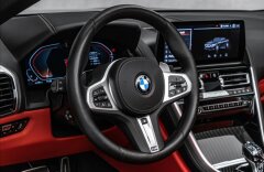 BMW Řada 8 840i xDrive Cabrio, Laser