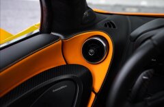 McLaren 570S 3,8 V8 KUPÉ, LIFT, B&W, KARBÓN