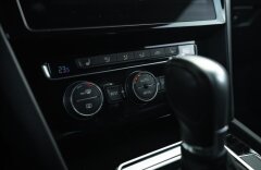 Volkswagen Passat 2,0 VARIANT HIGHLINE, DYNAUDIO, PANO, NAVI