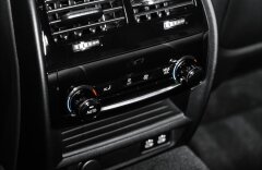 BMW M5 4,4 M DRIVER´S PACK, MASSAGE, H/K, AKRAPOVIČ