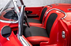 Chevrolet Corvette C1 cabrio automat V8