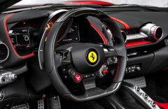Ferrari 812 6,5 GTS V12, lift, karbon, 360°, Alcantara/karbon