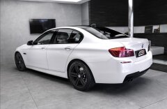 BMW Řada 5 530d xDrive M-paket, HUD, ventilace