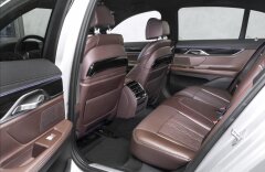 BMW Řada 7 740d xDrive M-paket, full