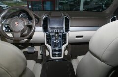 Porsche Cayenne Turbo  Ventilace sedadel