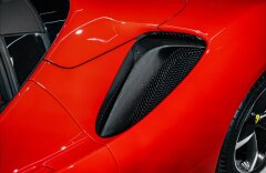 Ferrari SF90 4,0 SPIDER, FULL VÝBAVA
