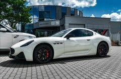 Maserati Granturismo Modena V6 AWD, Matrix, head-up, CZ