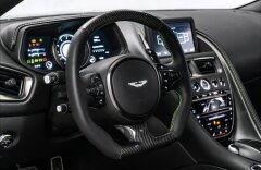 Aston Martin DB11 V12 AMR, full carbon, záruka!