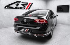 Volkswagen Passat 2.0 TDI Elegance, Navi, LED, DSG