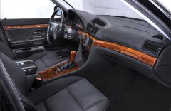 BMW Řada 7 735i automat, investice
