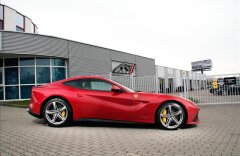 Ferrari F12 Berlinetta 6.3 Rosso Berlinetta Karbonová sedadla