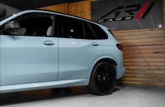 BMW X5 4,4 M60i xDRIVE, H/K, PANO, SOFTCLOSE, MASÁŽE