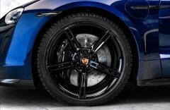 Porsche Taycan 0,0 Turbo S, keramiky, panorama