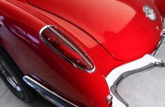 Chevrolet Corvette C1 cabrio automat V8