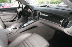 Porsche Panamera Turbo Sport Design Max výbava