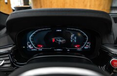 BMW M5 4,4 M DRIVER´S PACK, MASSAGE, H/K, AKRAPOVIČ