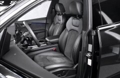 Audi Q8 50 TDI S-line, HD matrix, B&O, CZ