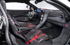 McLaren 720S coupe performance