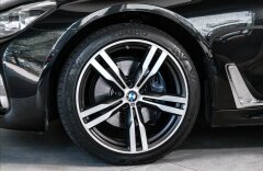 BMW Řada 7 730d xDrive, M-paket, soft, HUD,
