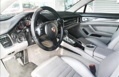 Porsche Panamera Turbo Sport Design Max výbava