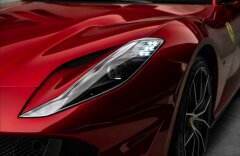 Ferrari 812 6,5 GTS V12, lift, karbon, 360°, Alcantara/karbon