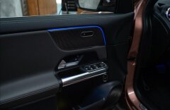 Mercedes-Benz EQA 0,0 300 4MATIC, PANO, BURMESTER