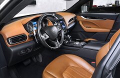 Maserati Levante S, panorama, CZ
