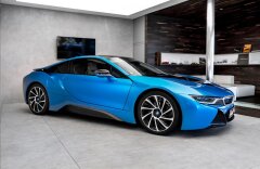 BMW i8 coupe hybrid 170+96 kW
