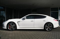 Porsche Panamera Turbo Sport Design Max výbava