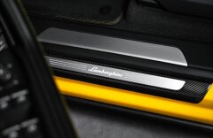 Lamborghini Urus V8 Night, panorama, 23" kola, B&O, 360°