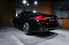 BMW Řada 7 6,6 M760 i L xDrive, NOČNÉ VIDENIE, LASER