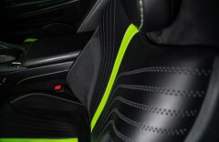 Aston Martin DB11 V12 AMR, full carbon, záruka!