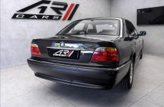 BMW Řada 7 735i automat, investice