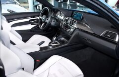 BMW Řada 4 M4 coupe competition, individual, head-up, CZ