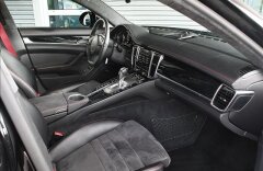 Porsche Panamera GTS, Alcantara