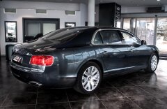 Bentley Continental Flying Spur W12 Mulliner, entertainment