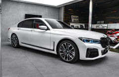 BMW 750 M-paket, masáže, TV Head-up, nezávislé, tažné 750i xDrive AT