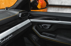 Lamborghini Urus 4.0 V8, Bang & Olufsen, Panorama, Karbón