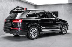 Audi Q7 3,0TDI Sline, Panorama, 7míst