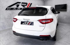 Maserati Levante S, panorama, CZ