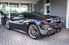 Ferrari 488 KARBON PAKET,LIFT,SKLADEM