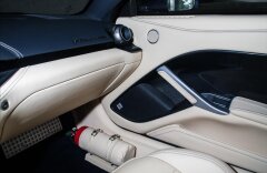 Ferrari F12 Berlinetta karbon paket, lift, JBL, kamera, nové