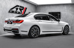 BMW 750 M-paket, masáže, TV Head-up, nezávislé, tažné 750i xDrive AT